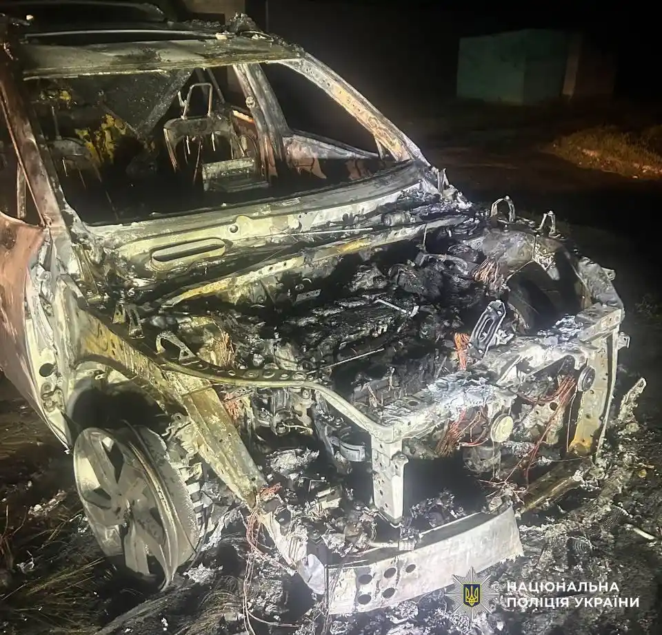 На Кіровоградщині поліція викрила групу підпалювачів авто, які діяли за «замовленням» у соцмережах