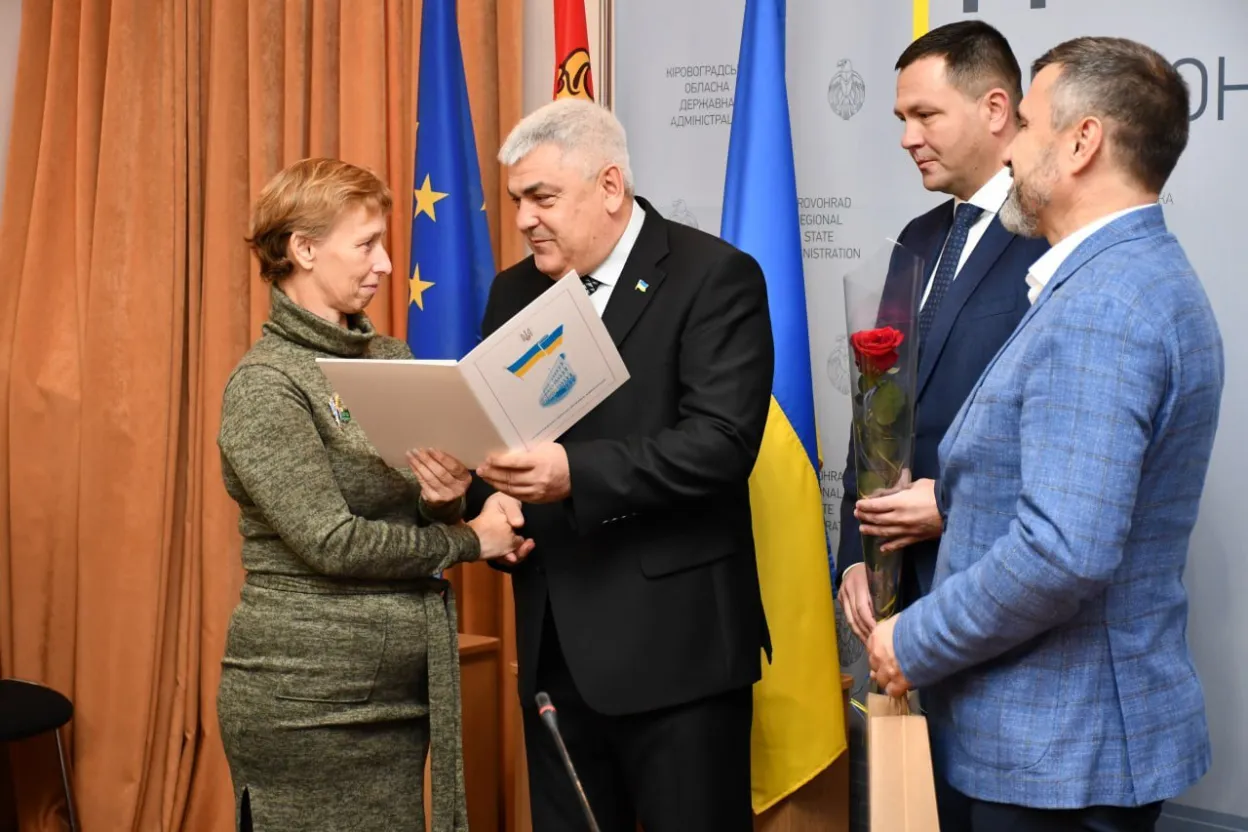 У Кропивницькому вшанували працівників транспорту та дорожньої галузі: нагороди до професійного свята