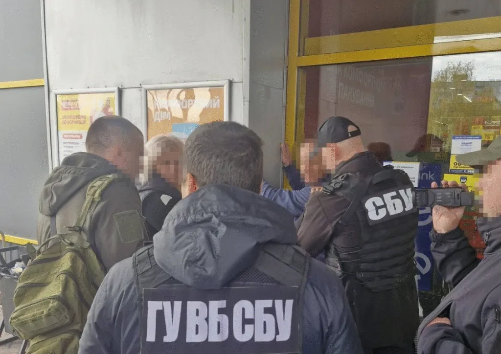 У Кропивницькому викрили трьох підозрюваних у схемі фіктивного навчання для ухилення від мобілізації