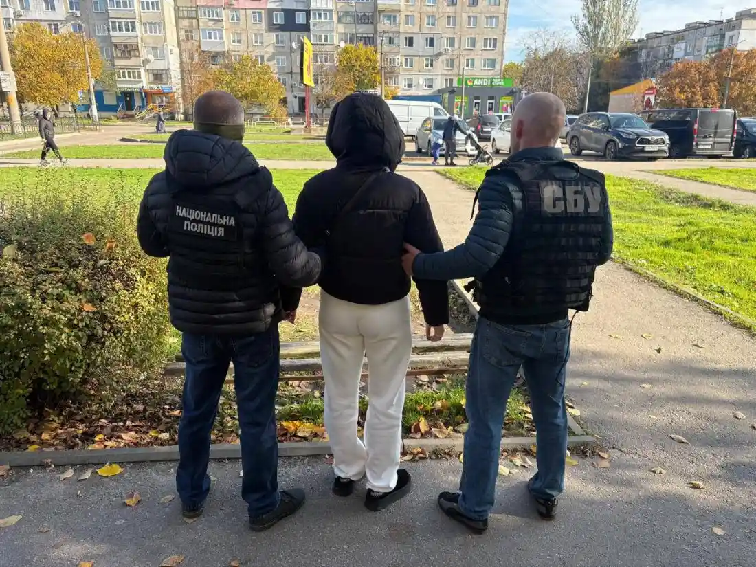 На Кіровоградщині затримали жінку з інвалідністю за організацію фіктивних шлюбів для ухилення від мобілізації