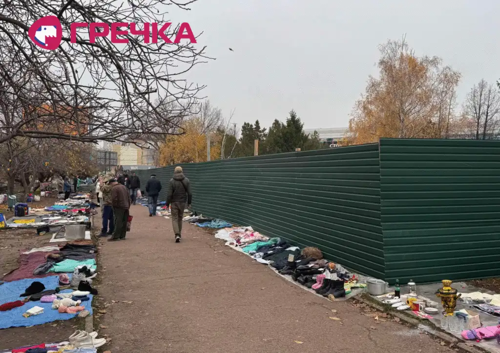 Сквер Слави в Кропивницькому обгородили парканом: що відомо про орендарів ділянки