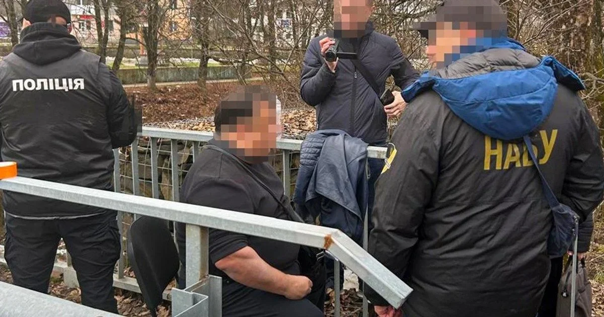 Закарпатського суддю взяли під варту за хабар у $1300