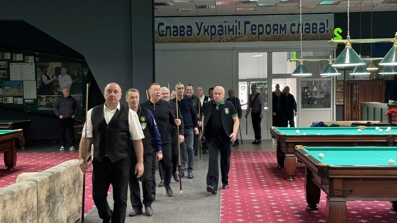 Чемпіони з усього світу зібралися в Кропивницькому: стартував Всеукраїнський турнір з більярду