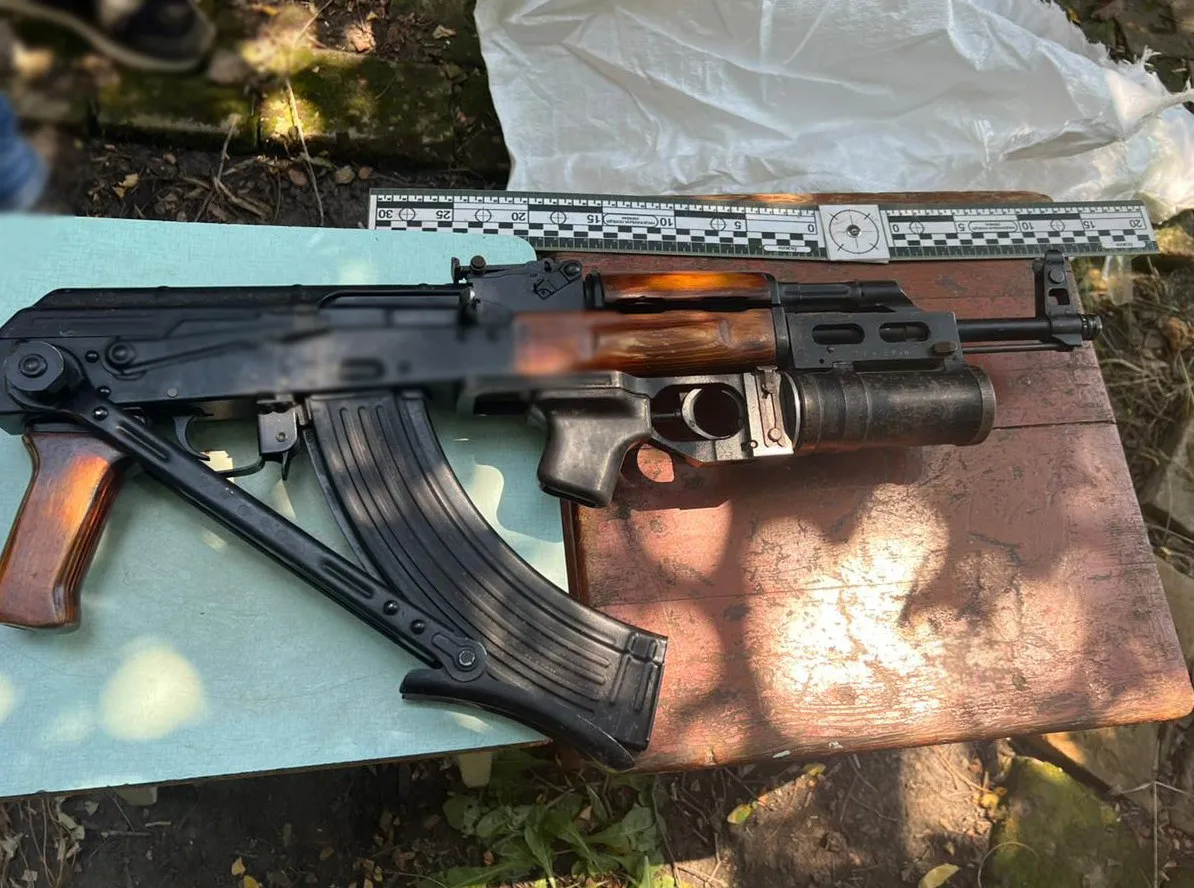На Кіровоградщині поліція вилучила автомат та набої у місцевого жителя