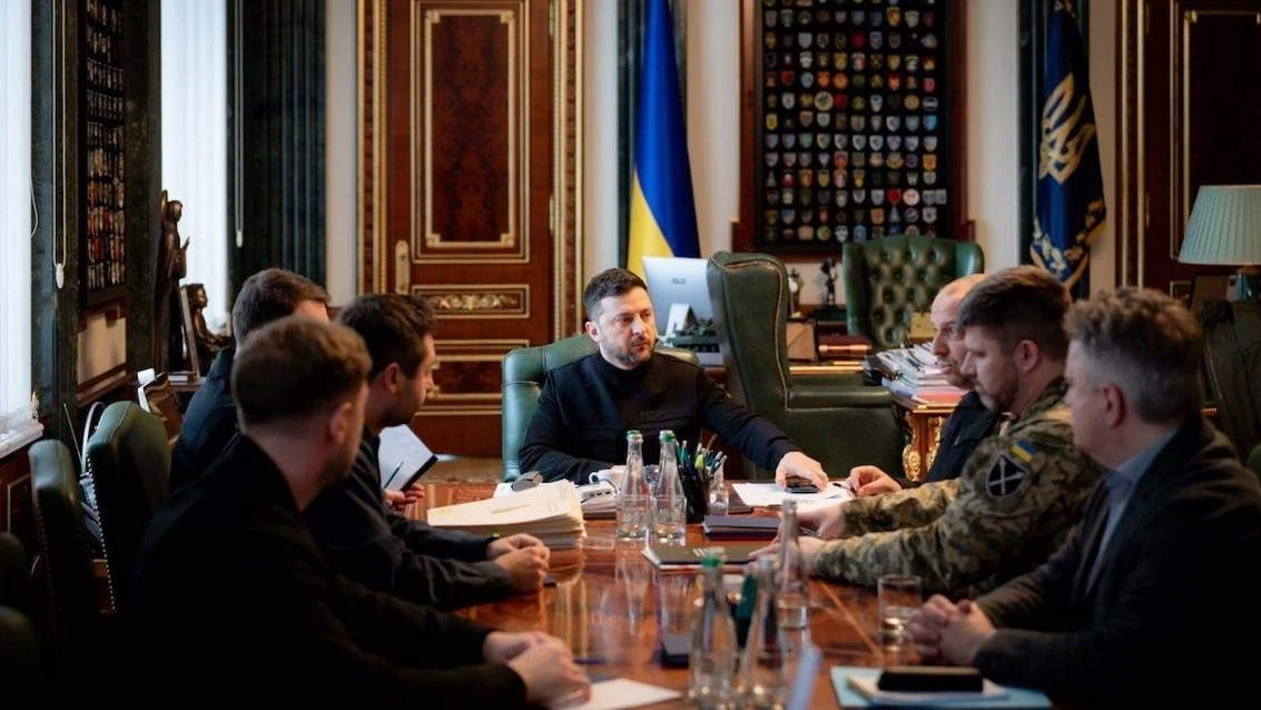 Дипломатичний марафон в Абу-Дабі: Зеленський оголосив дати нового раунду тристоронніх зустрічей