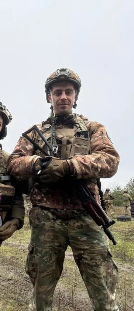 Кіровоградщина в жалобі: громади готуються до прощання з двома захисниками